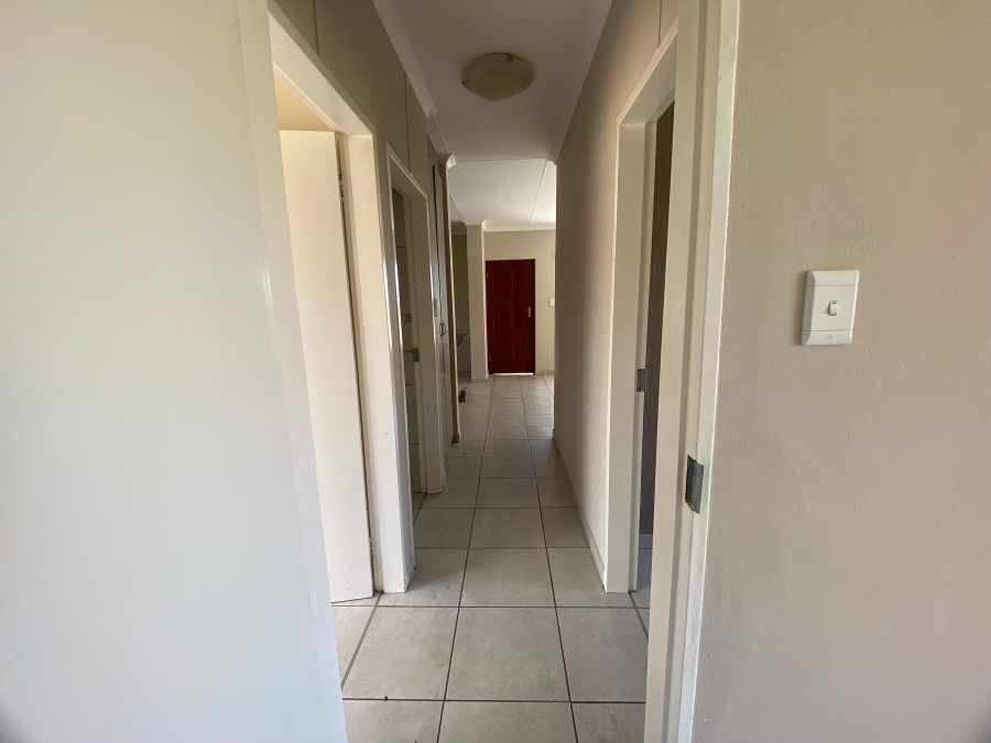 3 Bedroom Property for Sale in Waterkloof East North West